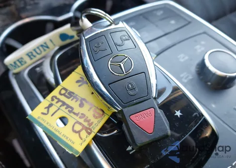 2018 Mercedes-Benz Gls 450 4Matic z USA, uszkodzony, nr VIN 4JGDF6EE7JB122797